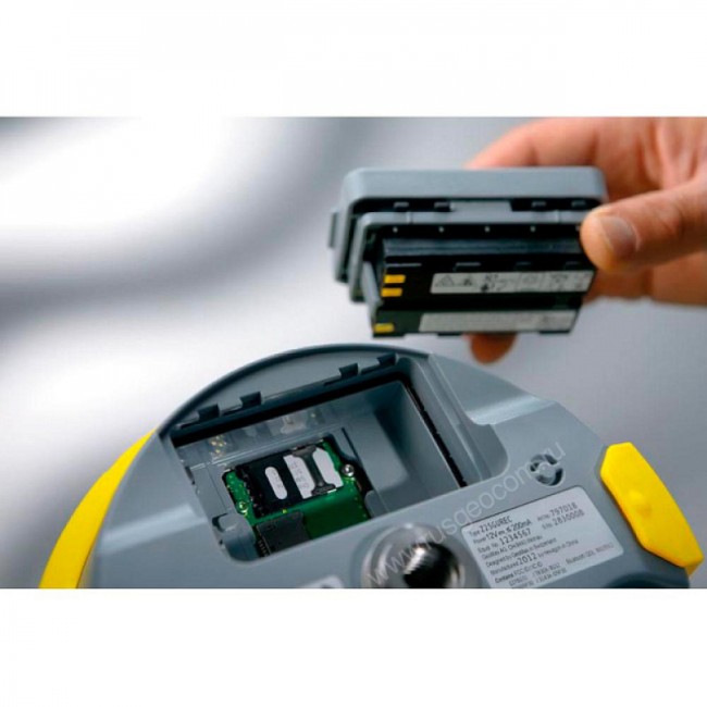 GNSS приемник GeoMax Zenith15 Rover (GSM) xPad Ultimate GO